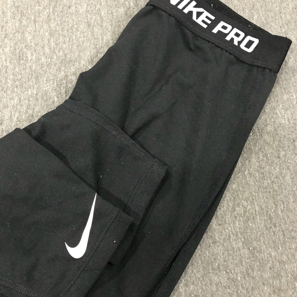 Nike Pro Capris
